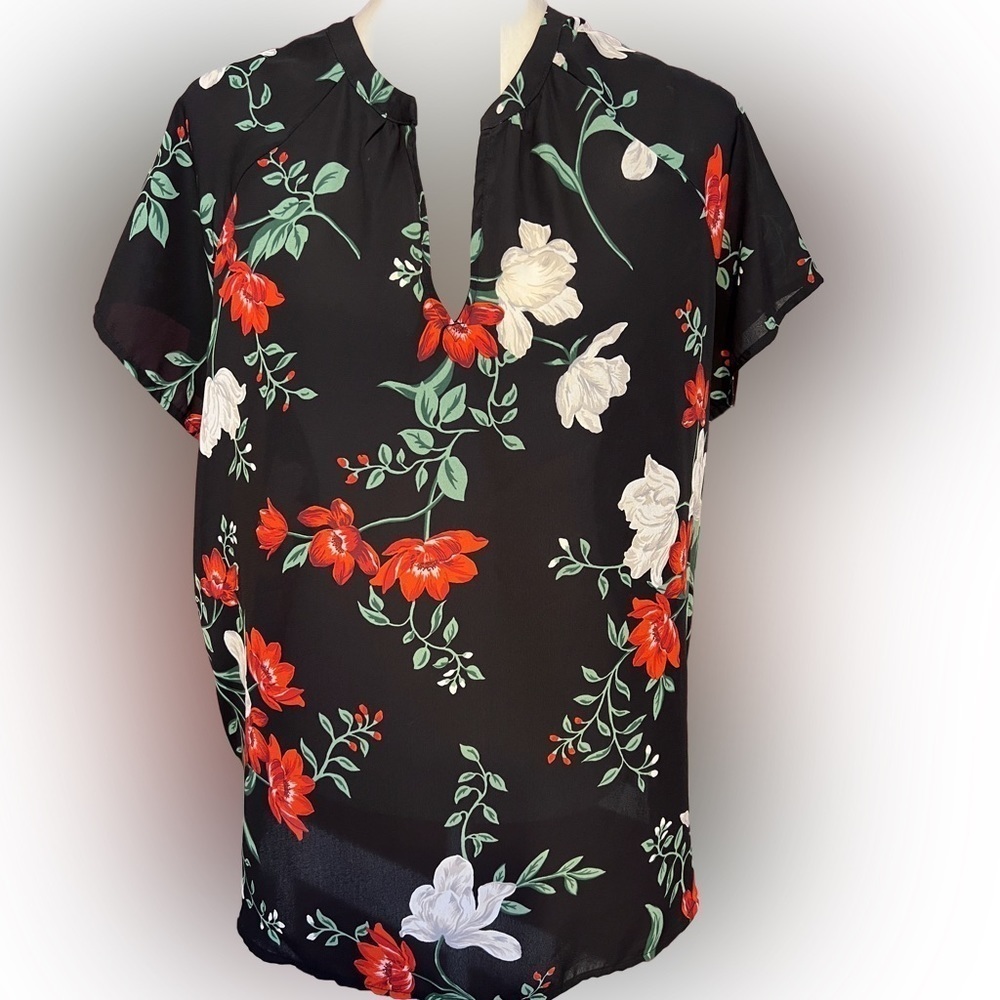NWT Old Navy Floral Blouse L